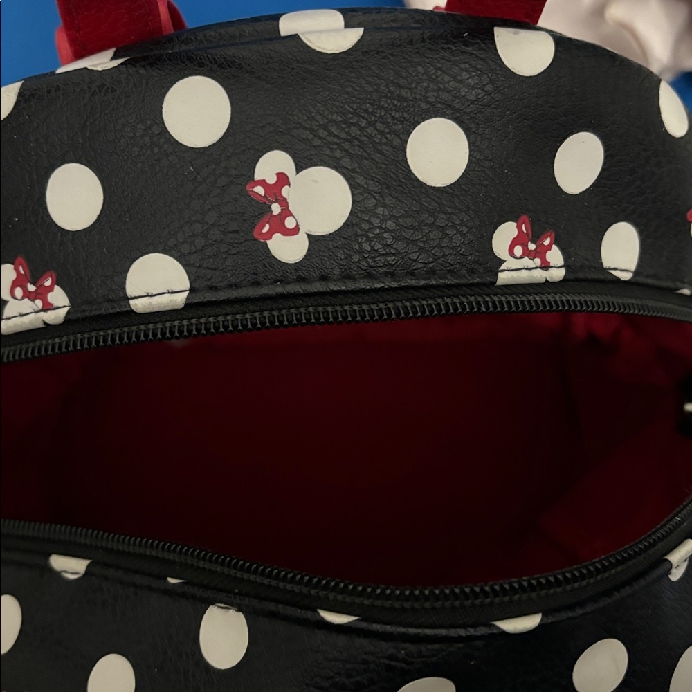 Disney Parks Mini Backpack Adjustable Straps Gently Used Very Spacious NWOTS - Picture 7 of 9